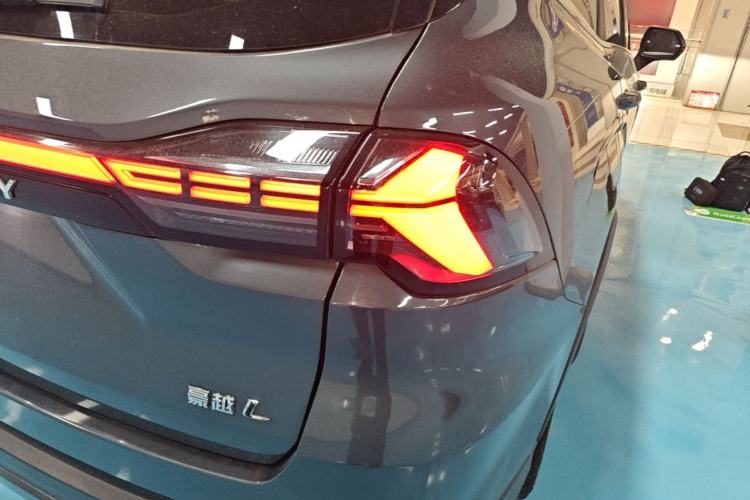Used Geely Auto Haoyue L 2023 2.0T DCT Prestige Edition Right Rear Taillight