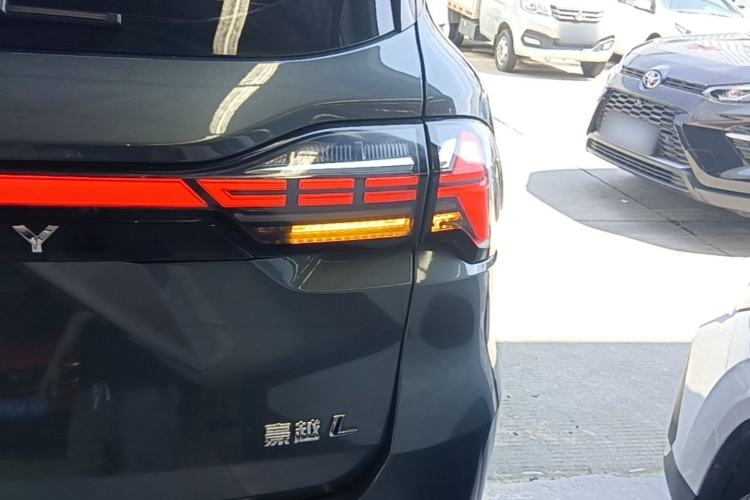 Used Geely Auto Haoyue L 2023 2.0T DCT Luxury Version Right Rear Taillight