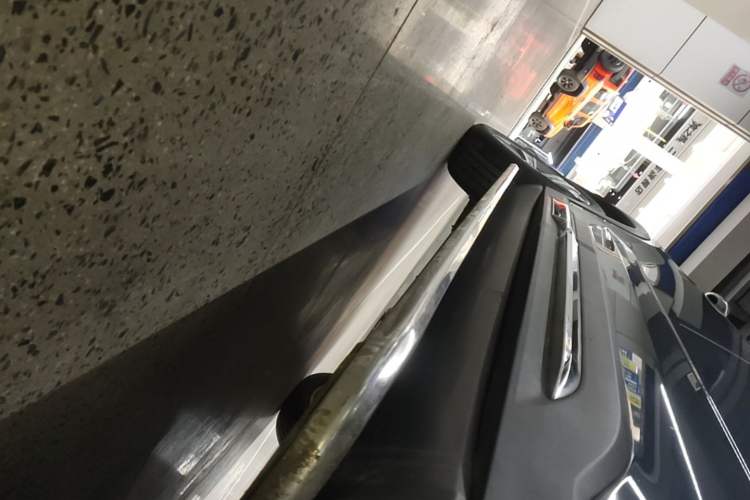 Used Geely Auto Haoyue L 2023 2.0T DCT Prestige Edition Right Side Sill