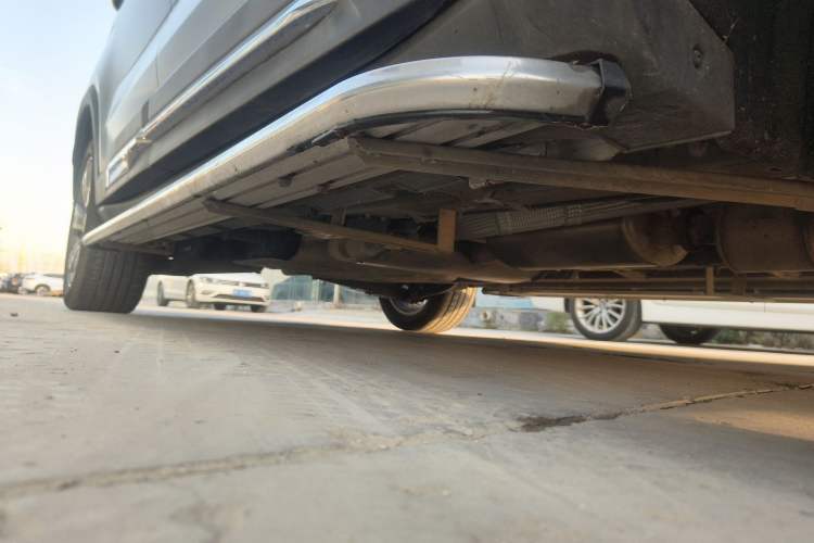 Used Geely Auto Haoyue L 2023 2.0T DCT Flagship Version Right Side Sill