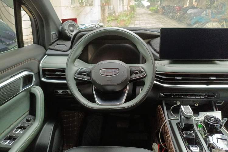 Used Geely Auto Haoyue L 2023 2.0T DCT Prestige Edition Steering Wheel