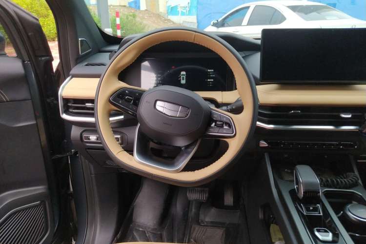 Used Geely Auto Haoyue L 2023 2.0T DCT Flagship Version Steering Wheel