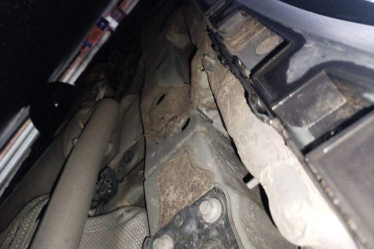 Used Geely Auto Haoyue L 2023 2.0T DCT Prestige Edition Chassis Rear Left