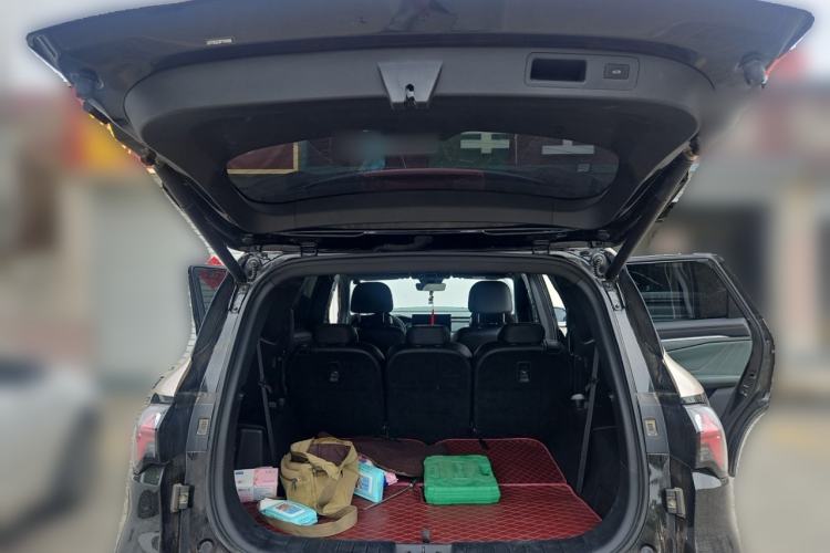 Used Geely Auto Haoyue L 2023 2.0T DCT Prestige Edition Trunk