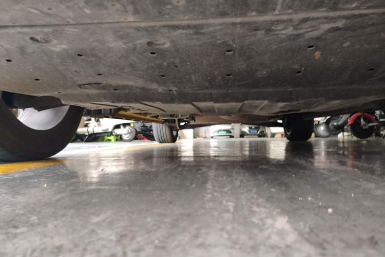 Used Geely Auto Haoyue L 2023 2.0T DCT Flagship Version Chassis Front