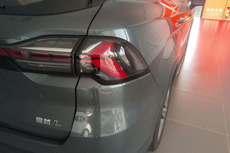 Used Geely Auto Haoyue L 2023 2.0T DCT Flagship Version Exterior 6