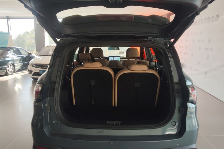 Used Geely Auto Haoyue L 2023 2.0T DCT Flagship Version Trunk