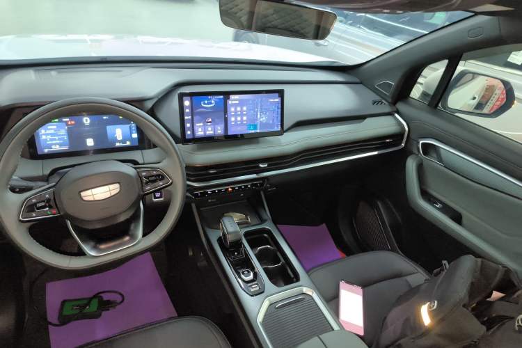 Used Geely Auto Haoyue L 2023 2.0T DCT Luxury Version Audio And AC Panel