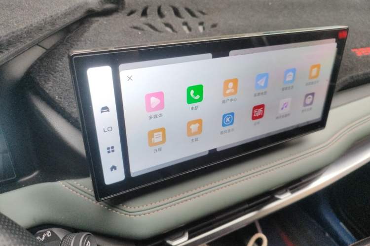 Used Geely Auto Haoyue L 2023 2.0T DCT Luxury Version Audio And AC Panel