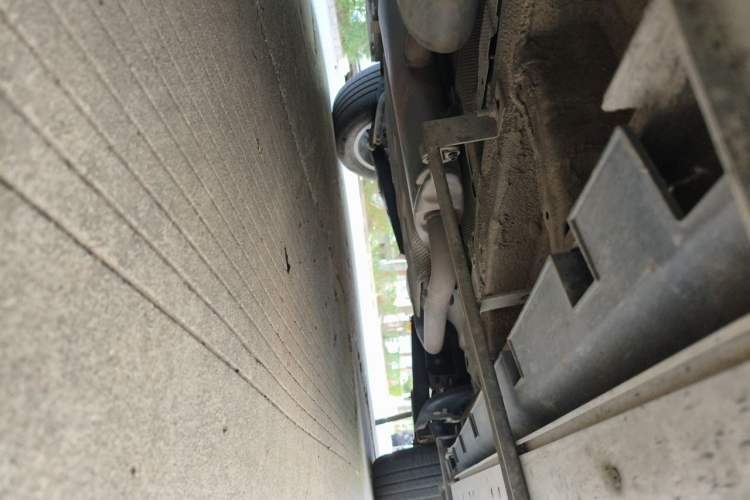 Used Geely Auto Haoyue L 2023 2.0T DCT Prestige Edition Chassis Front Left