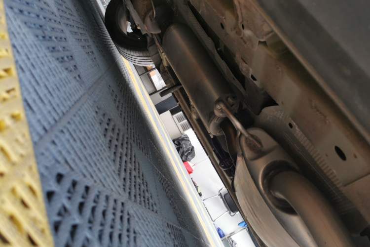 Used Geely Auto Haoyue L 2023 2.0T DCT Flagship Version Chassis Front Left