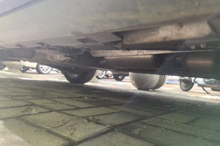 Used Geely Auto Haoyue L 2023 2.0T DCT Prestige Edition Chassis Front Right