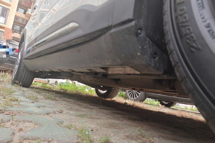 Used Geely Auto Haoyue L 2023 2.0T DCT Flagship Version Chassis Front Right