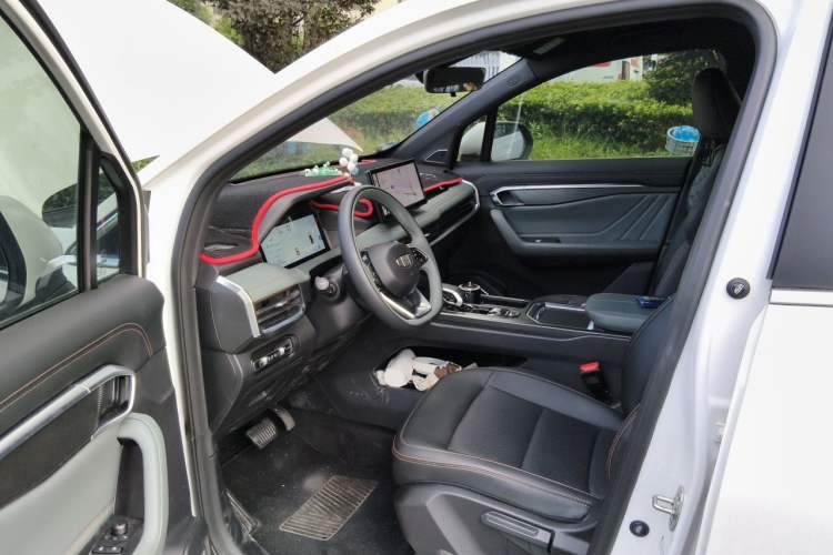 Used Geely Auto Haoyue L 2023 2.0T DCT Luxury Version Driver Seat