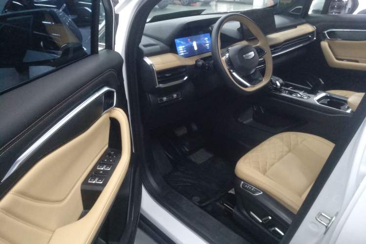 Used Geely Auto Haoyue L 2023 2.0T DCT Flagship Version Driver Seat