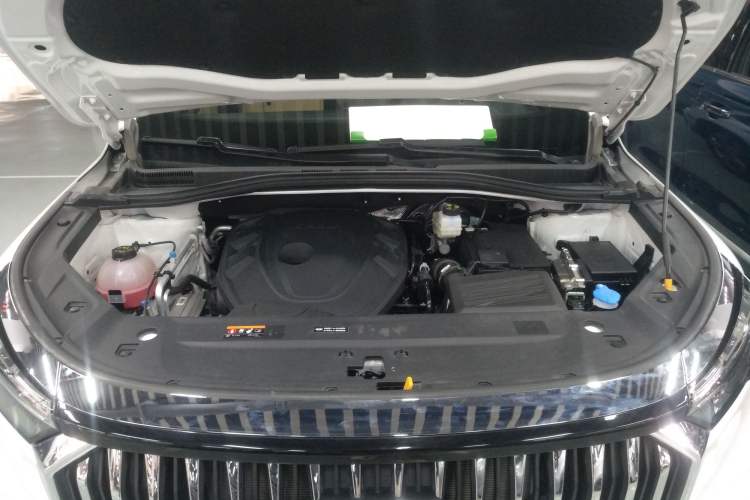 Used Geely Auto Haoyue L 2023 2.0T DCT Flagship Version Engine Bay