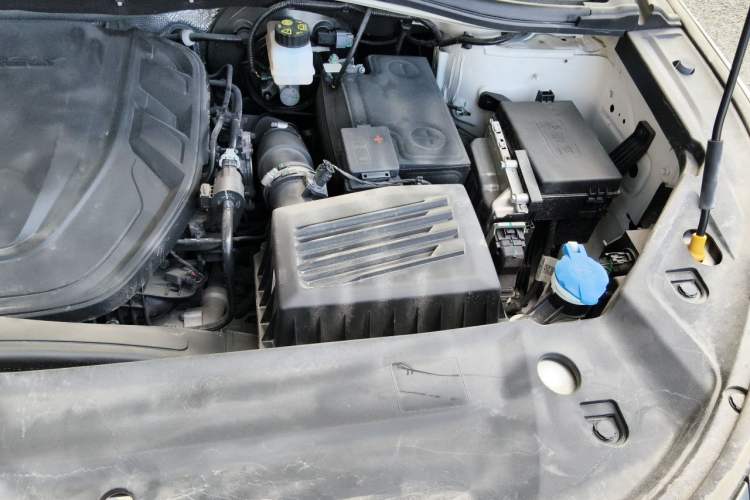 Used Geely Auto Haoyue L 2023 2.0T DCT Luxury Version Engine Bay Left