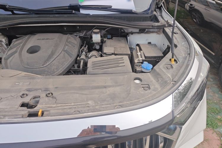 Used Geely Auto Haoyue L 2023 2.0T DCT Flagship Version Engine Bay Left