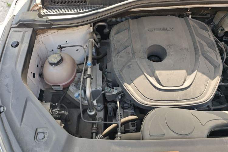 Used Geely Auto Haoyue L 2023 2.0T DCT Prestige Edition Engine Bay Right