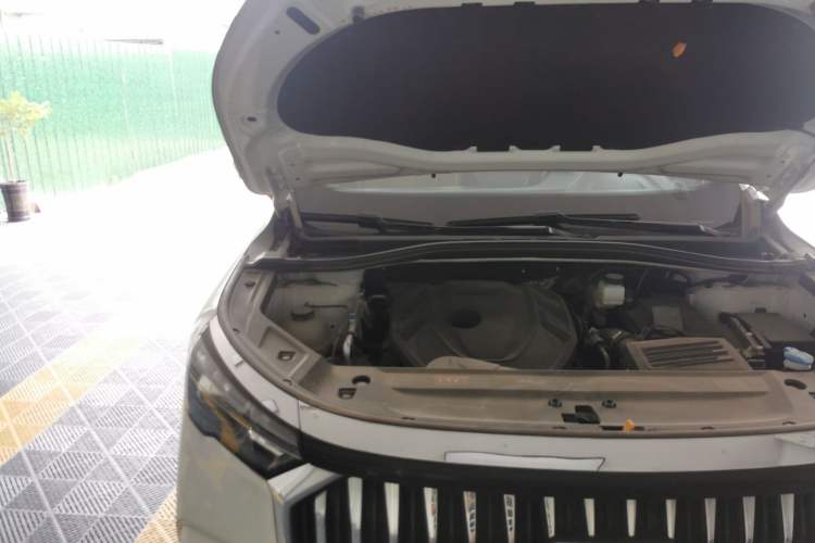 Used Geely Auto Haoyue L 2023 2.0T DCT Flagship Version Engine Bay Right