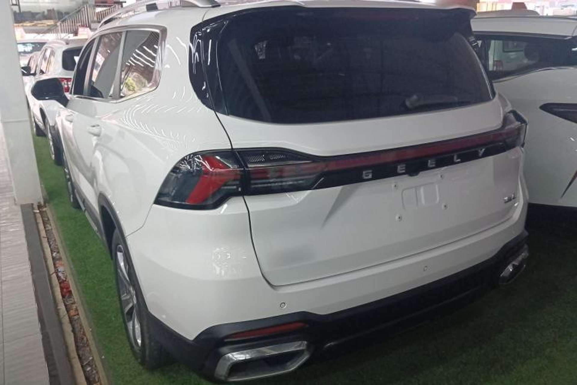 Used Geely Auto Haoyue L 2023 2.0T DCT Prestige Edition Exterior 2