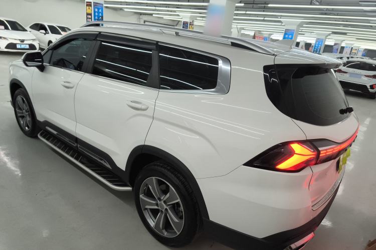 Used Geely Auto Haoyue L 2023 2.0T DCT Luxury Version Exterior 2