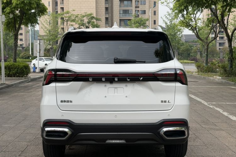 Used Geely Auto Haoyue L 2023 2.0T DCT Luxury Version Exterior 4