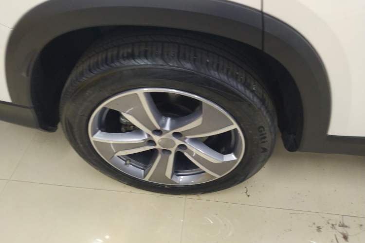 Used Geely Auto Haoyue L 2023 2.0T DCT Prestige Edition Exterior 8