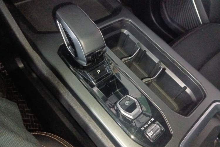 Used Geely Auto Haoyue L 2023 2.0T DCT Prestige Edition Gear Lever