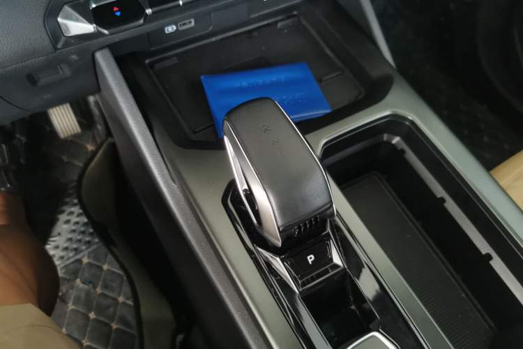 Used Geely Auto Haoyue L 2023 2.0T DCT Flagship Version Gear Lever