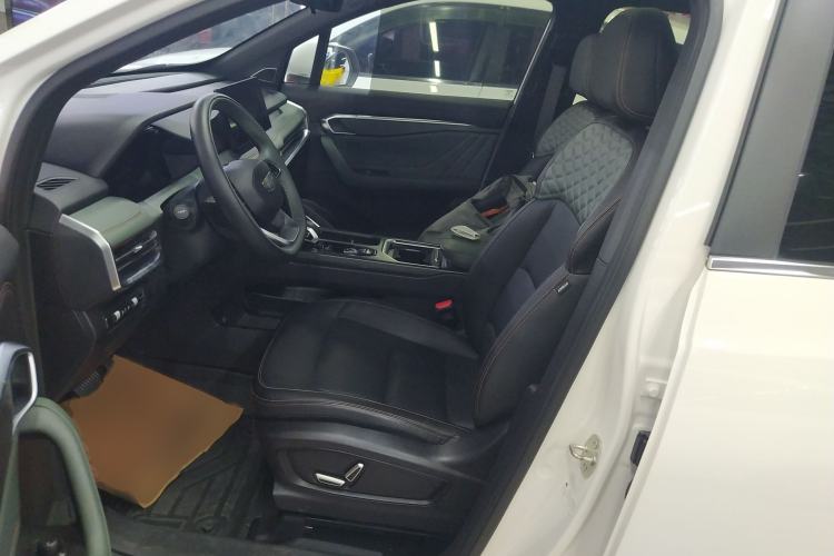 Used Geely Auto Haoyue L 2023 2.0T DCT Prestige Edition Left Front Seat