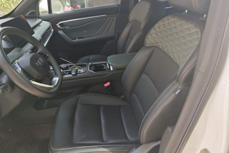 Used Geely Auto Haoyue L 2023 2.0T DCT Prestige Edition Left Front Seat