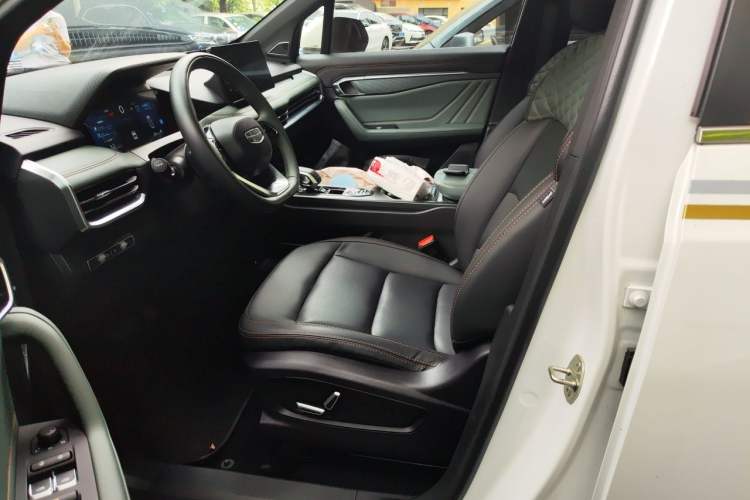 Used Geely Auto Haoyue L 2023 2.0T DCT Prestige Edition Left Front Seat