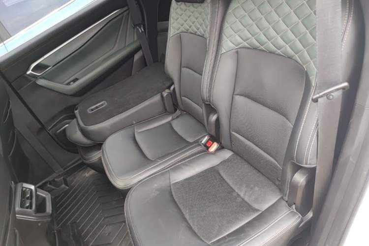 Used Geely Auto Haoyue L 2023 2.0T DCT Prestige Edition Left Rear Seat