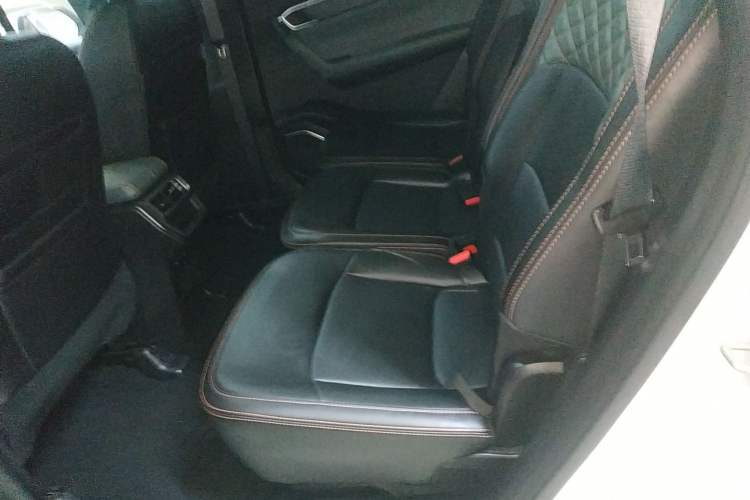 Used Geely Auto Haoyue L 2023 2.0T DCT Prestige Edition Left Rear Seat