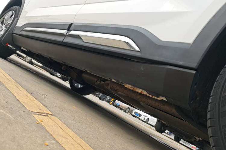 Used Geely Auto Haoyue L 2023 2.0T DCT Flagship Version Left Side Sill