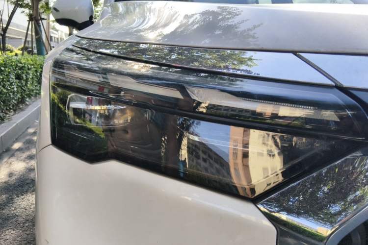 Used Geely Auto Haoyue L 2023 2.0T DCT Luxury Version Right Front Headlight