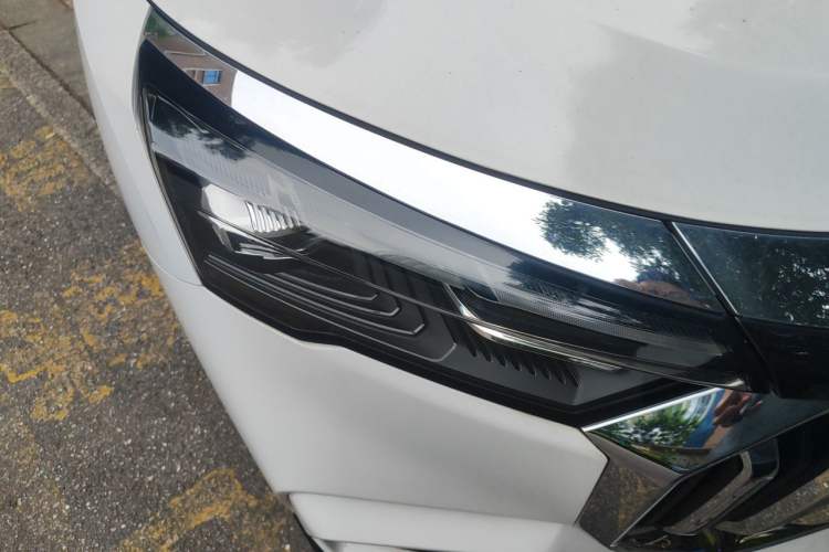 Used Geely Auto Haoyue L 2023 2.0T DCT Luxury Version Right Front Headlight
