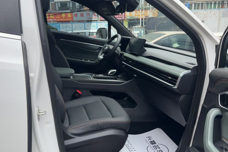Used Geely Auto Haoyue L 2023 2.0T DCT Luxury Version Right Front Seat