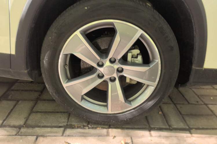 Used Geely Auto Haoyue L 2023 2.0T DCT Prestige Edition Right Front Wheel Hub