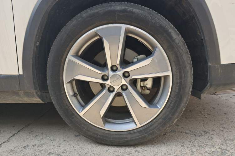 Used Geely Auto Haoyue L 2023 2.0T DCT Prestige Edition Right Front Wheel Hub
