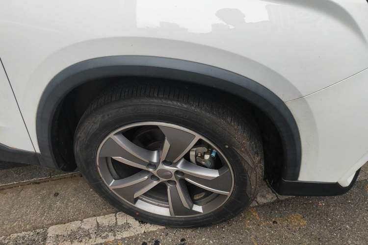 Used Geely Auto Haoyue L 2023 2.0T DCT Luxury Version Right Front Wheel Hub