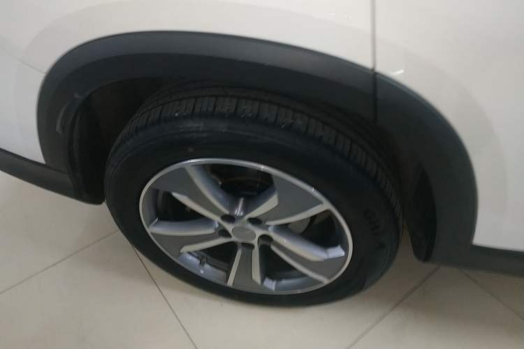 Used Geely Auto Haoyue L 2023 2.0T DCT Prestige Edition Right Rear Wheel Hub