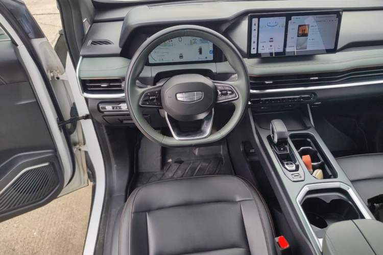 Used Geely Auto Haoyue L 2023 2.0T DCT Prestige Edition Steering Wheel