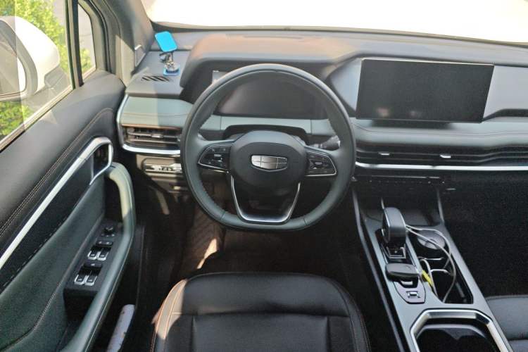 Used Geely Auto Haoyue L 2023 2.0T DCT Prestige Edition Steering Wheel