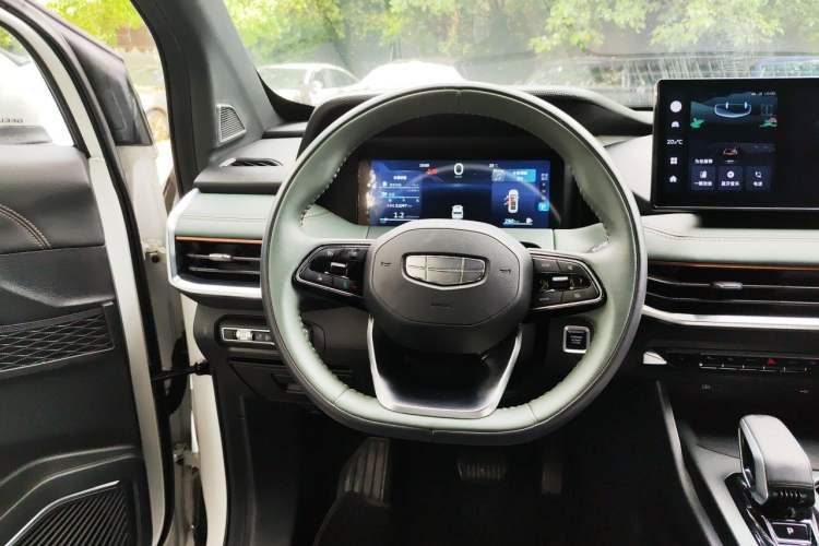 Used Geely Auto Haoyue L 2023 2.0T DCT Prestige Edition Steering Wheel