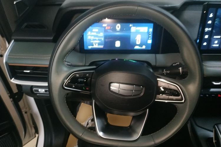 Used Geely Auto Haoyue L 2023 2.0T DCT Prestige Edition Steering Wheel