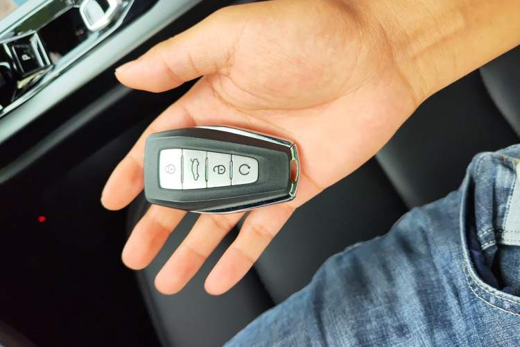 Used Geely Auto Haoyue L 2023 2.0T DCT Prestige Edition Vehicle Key