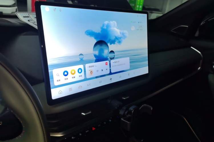 Used Geely Auto Haoyue L 2024 2.0T DCT Prestige Version Audio And AC Panel