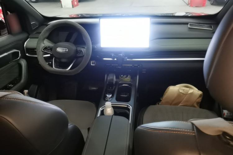 Used Geely Auto Haoyue L 2024 2.0T DCT Prestige Version Center Console